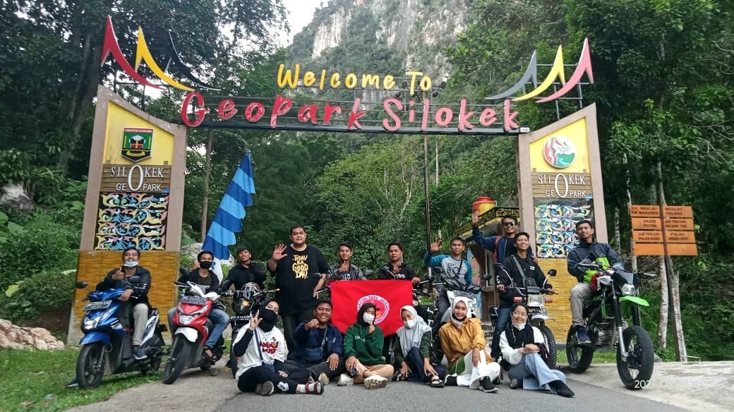 UKM Pramuka Undhari Kunjungi Kwarcab 03 Sijunjung dan Geopark Ranah Minang Silokek